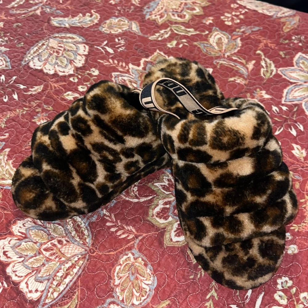 UGG Australia Fluff NEW NEVER WORN